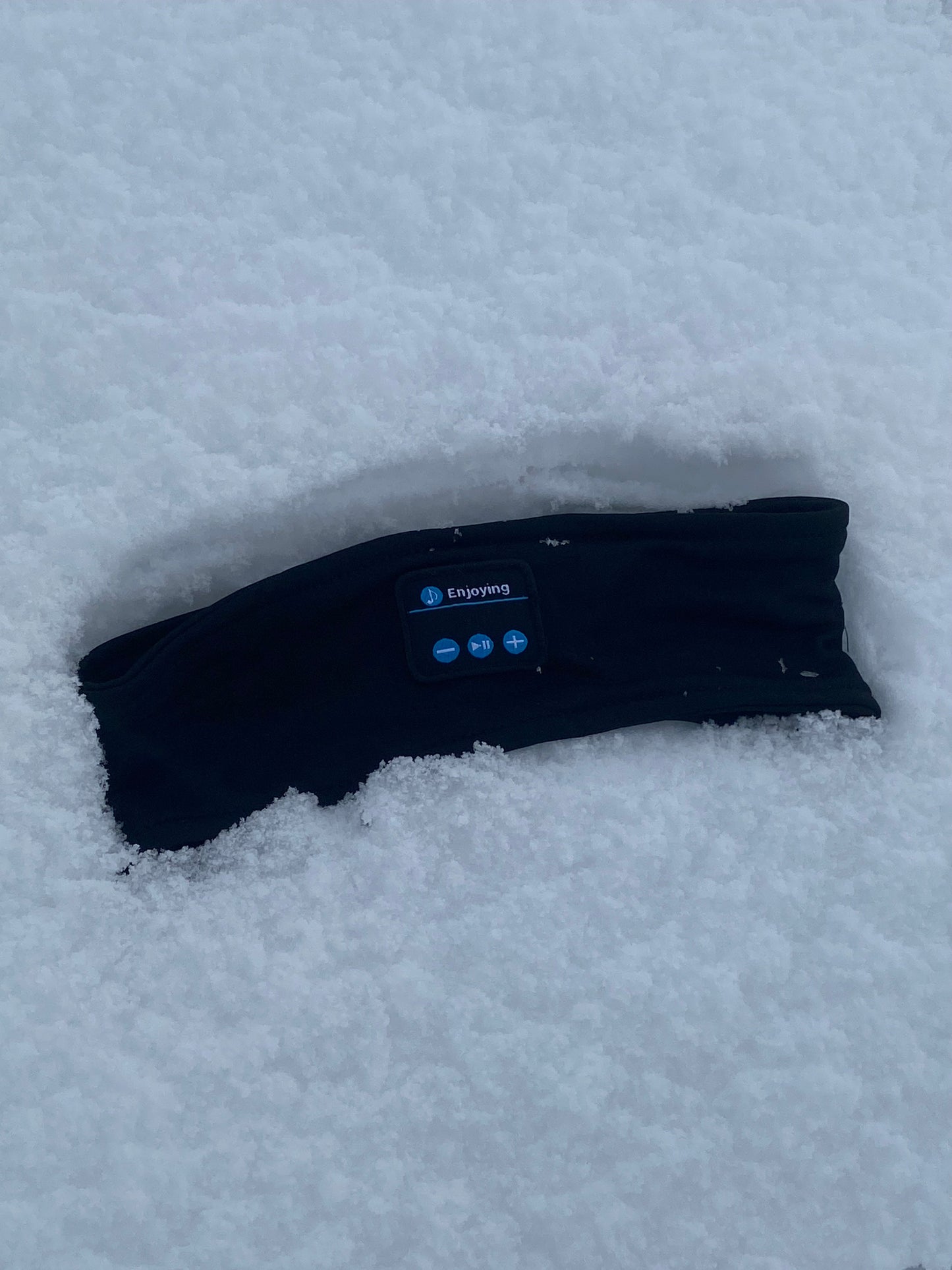 Enjoying Ski Bluetooth Band