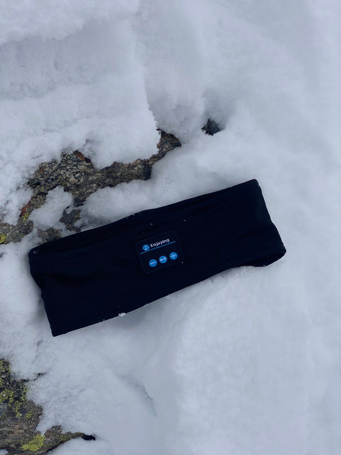 Enjoying Ski Bluetooth Band